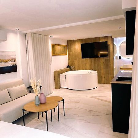 Cordoba Boutique Vv Con Jacuzziアパートメント エクステリア 写真
