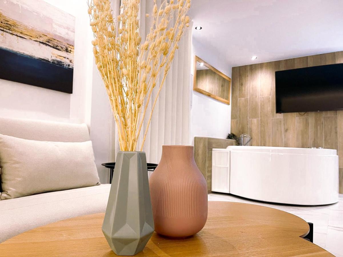 Cordoba Boutique Vv Con Jacuzziアパートメント エクステリア 写真